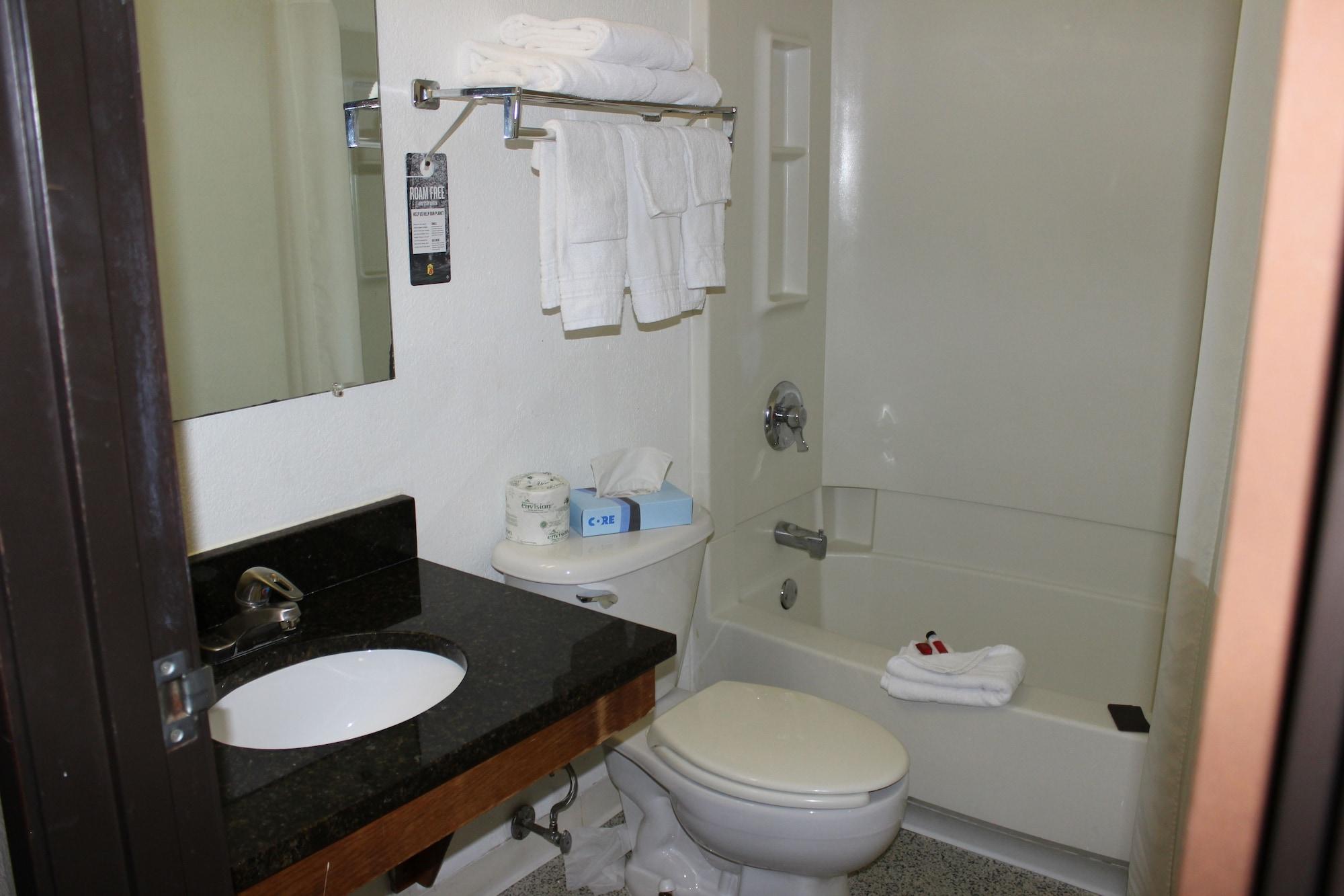 Super 8 By Wyndham - Poconos 2*