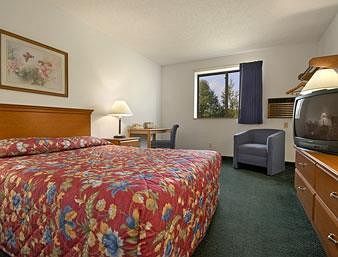 Hotel Super 8 By Wyndham - Poconos 2*
