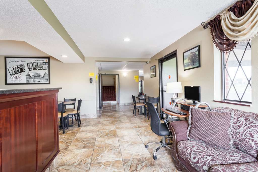 Hotel Super 8 By Wyndham - Poconos 2*