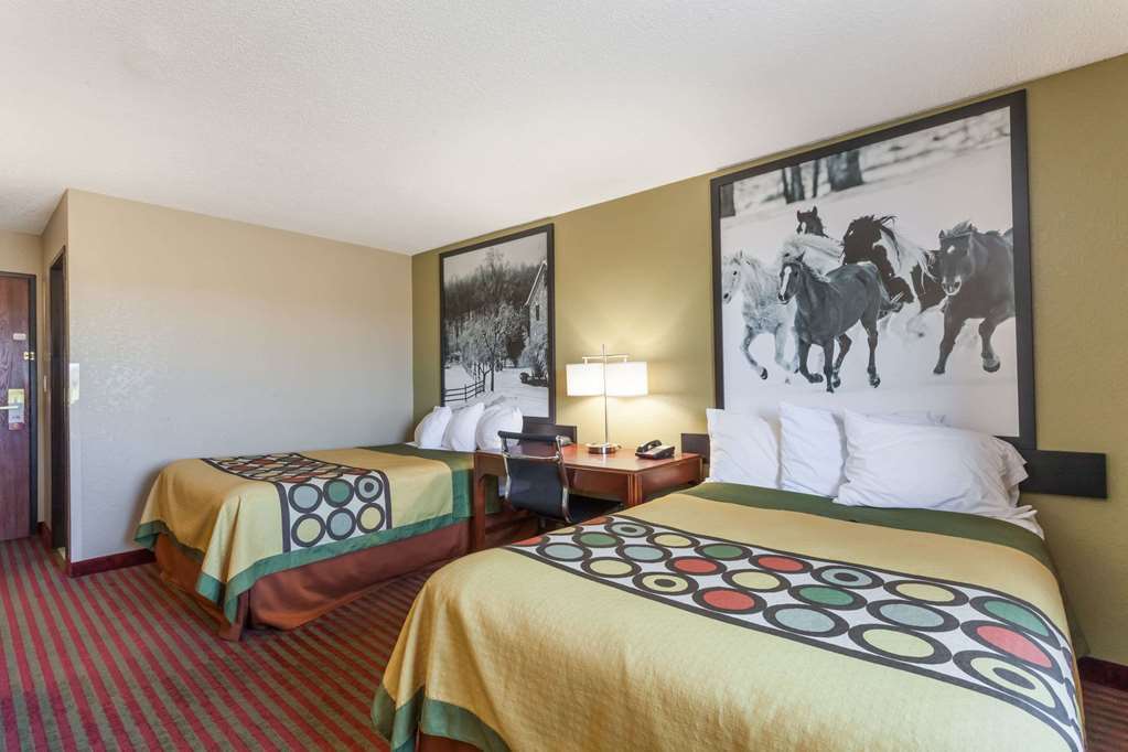 Hotel Super 8 By Wyndham - Poconos East Stroudsburg