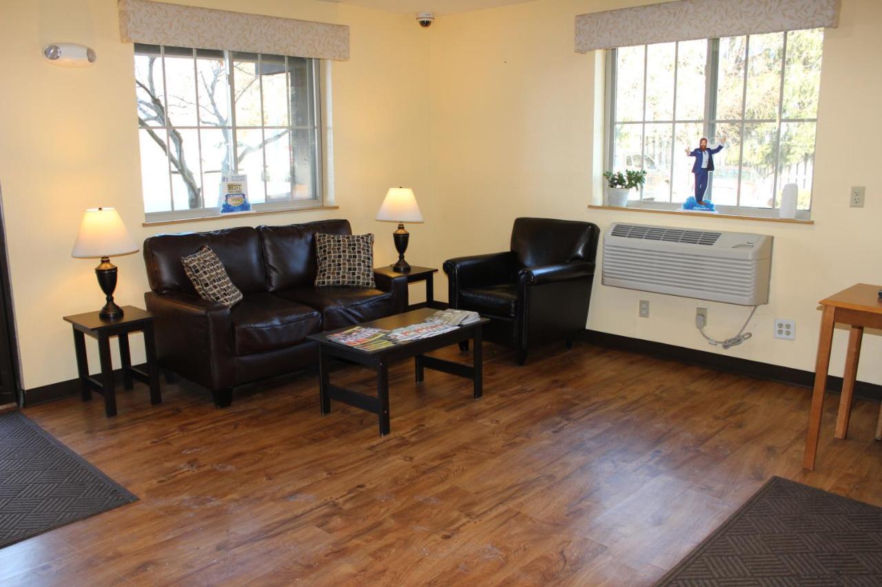 Super 8 By Wyndham - Poconos 2*